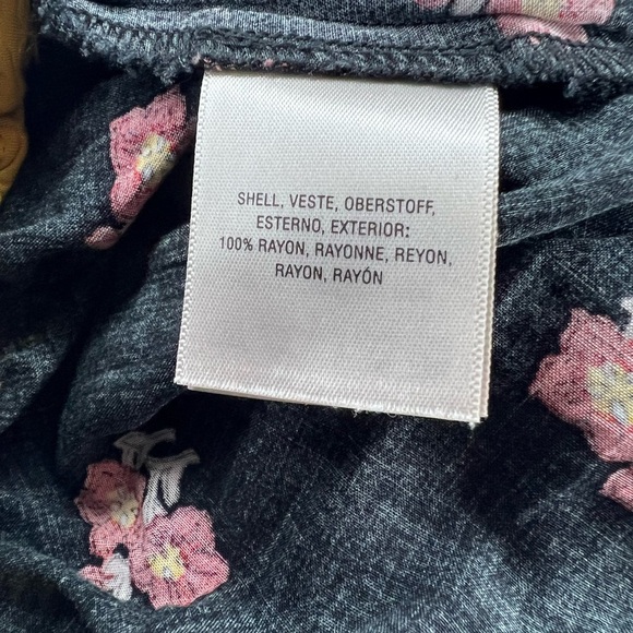 Anthropologie MAEVE Floral Pleated Shorts Size XS - Picture 5 of 5